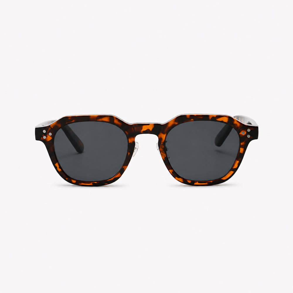 Cannes 1946 round acetate sunglasses by HARO Eyewear